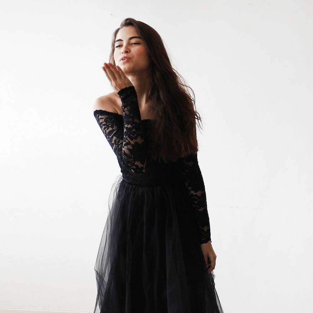 Blushfashion Black Lace and Tulle Maxi Dress